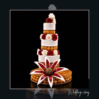 💍 WEDDING CROQ 💍

Wedding Croq "Idylle" designed by @jeanphilippewalser et réalisée par notre groupe lors du stage @coursdepatisserieecole 

Et prochainement disponible sur commande ici.

-
#croquembouche #weddingcroq #weddingcake #lesartsatable #nougatine