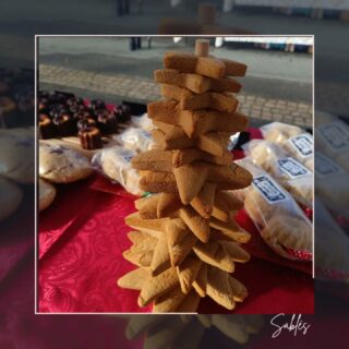 🎄 SABLÉS DE NOËL 🎄

Petits sablés aux épices de Noël.

-
#sablés #epices #epicesdenoel #lesartsatable #saintfulgent